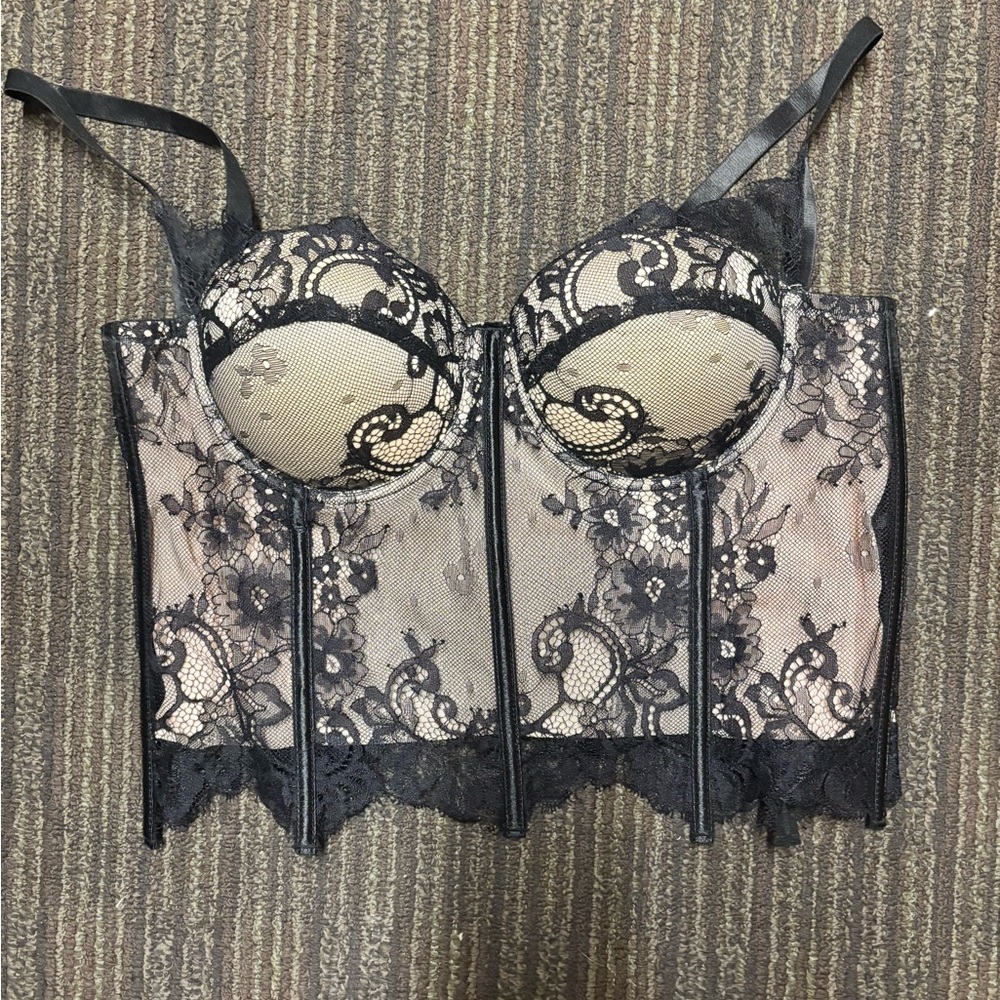 Elegant Black Lace Bustier